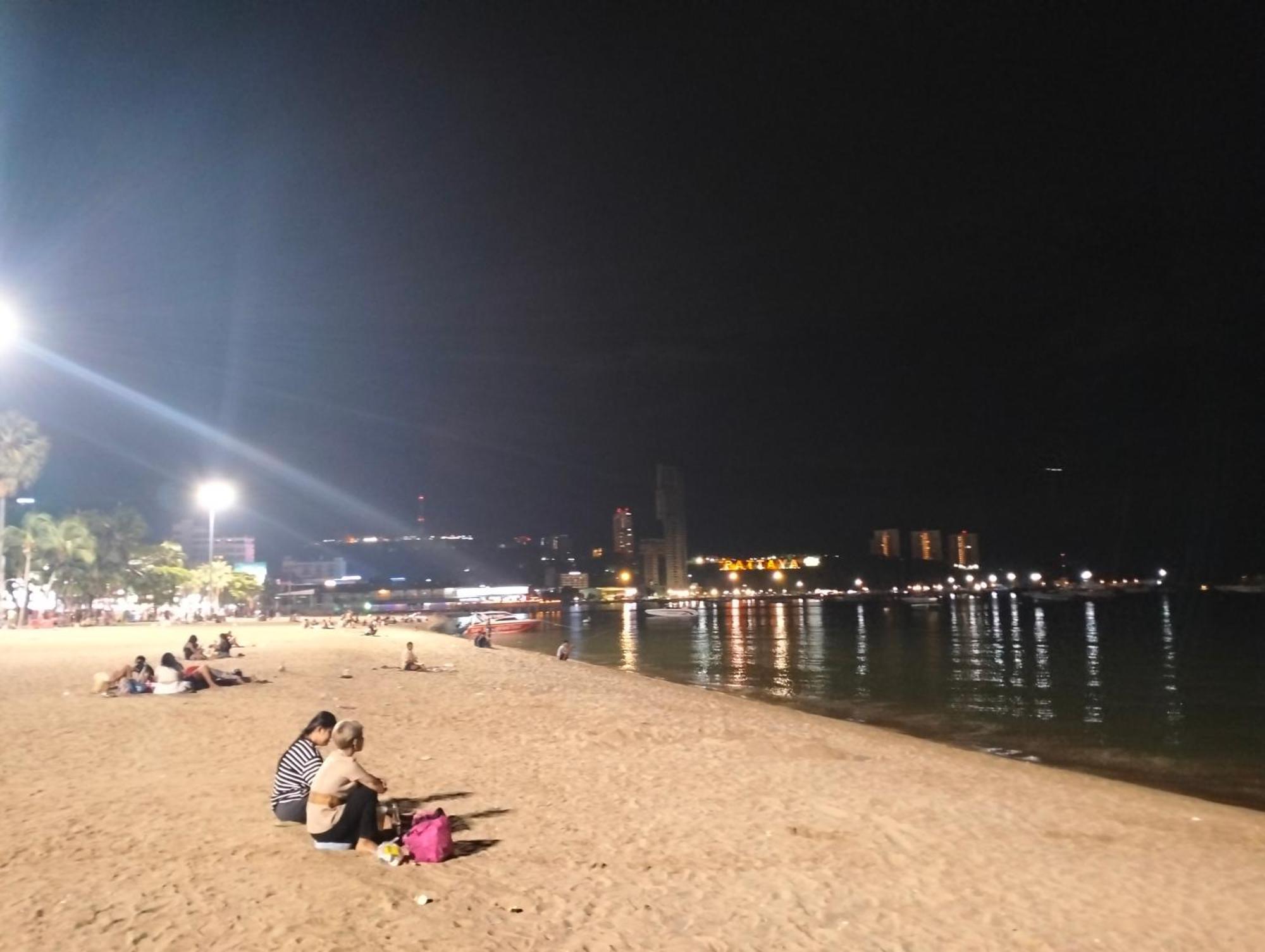 Titanic Residence-5 Minutes Walk To Walking Street Pattaya Extérieur photo